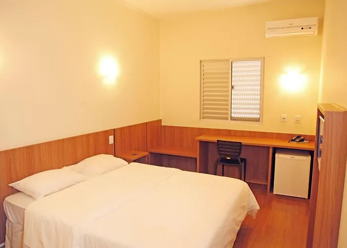 Bernal Hotel Economico