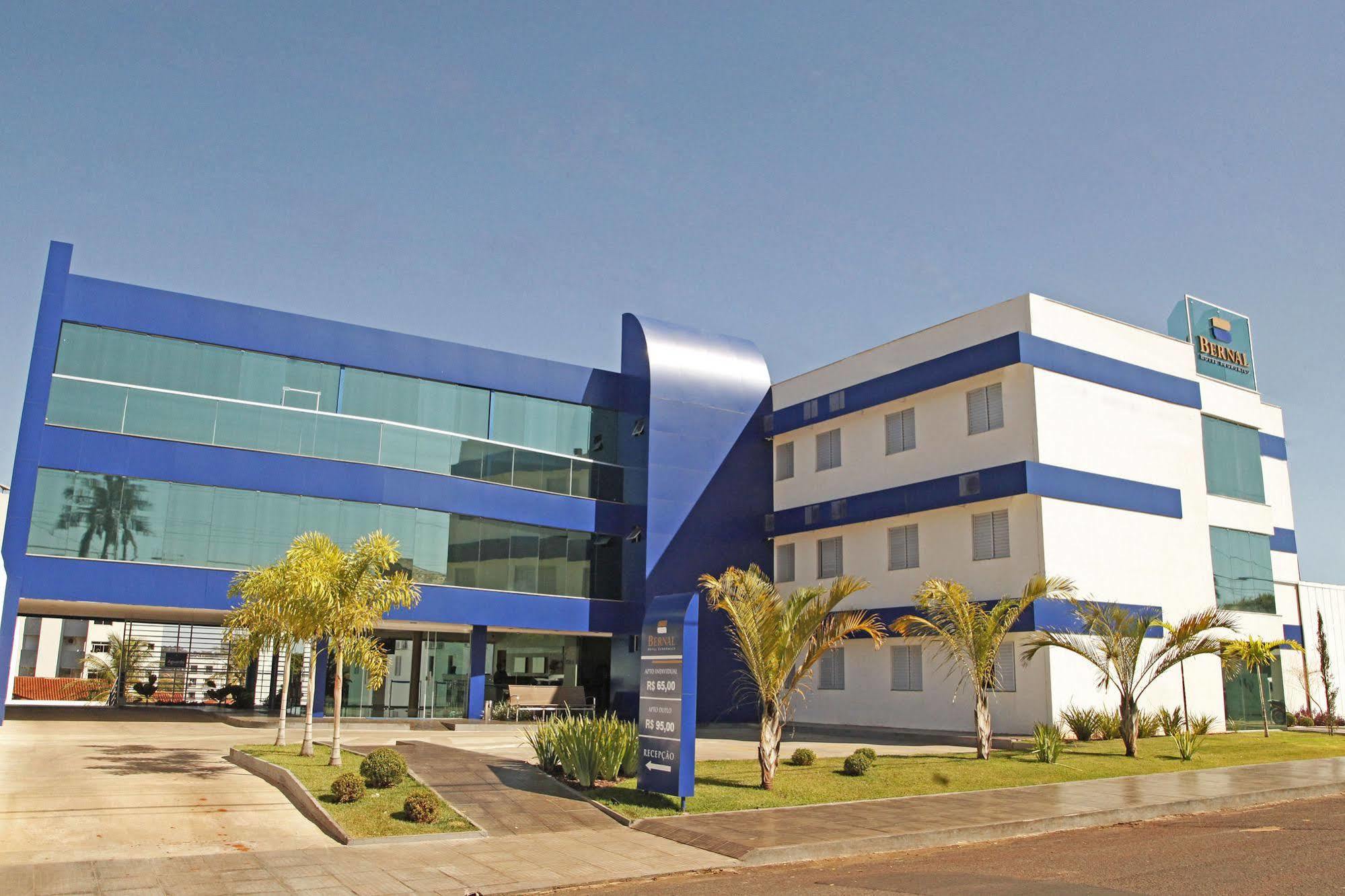 Hotel Bernal Economico